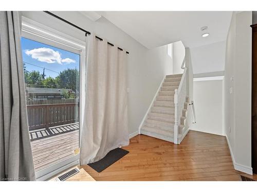 88 Wood Street E, Hamilton, ON - Indoor Photo Showing Other Room