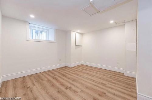 17 Hilda Place, Kitchener, ON - Indoor Photo Showing Other Room