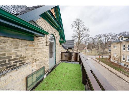 17 Hilda Place, Kitchener, ON - Outdoor