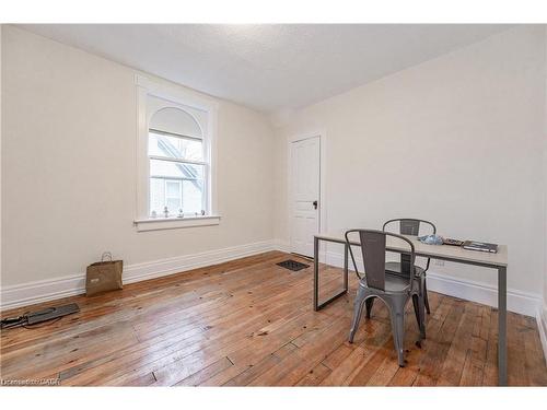 17 Hilda Place, Kitchener, ON - Indoor