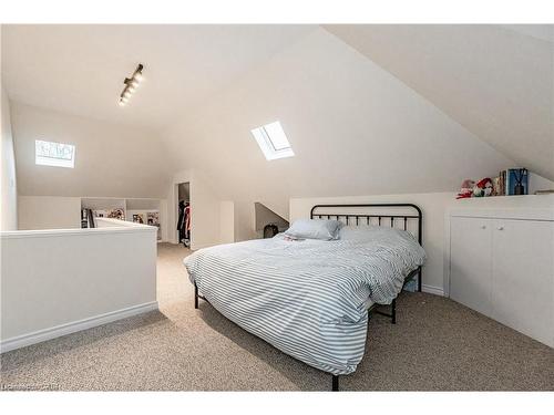 17 Hilda Place, Kitchener, ON - Indoor Photo Showing Bedroom