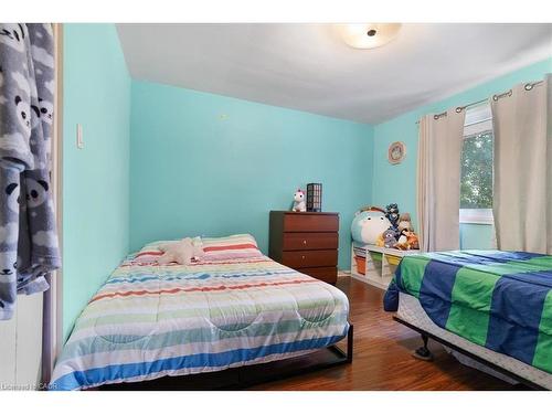 67 Elmhurst Drive, Hamilton, ON - Indoor Photo Showing Bedroom