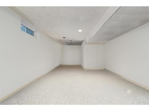 67 Elmhurst Drive, Hamilton, ON - Indoor Photo Showing Other Room