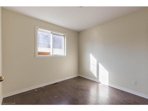 138 Carlton Street, St. Catharines, ON - Indoor Photo Showing Other Room