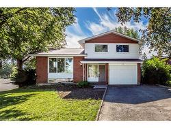 Lower-1 Isaac Court  Hamilton, ON L8K 4G5