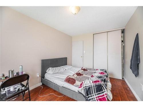 1507-21 Knightsbridge Road, Brampton, ON - Indoor Photo Showing Bedroom