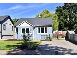 26 Spencer Avenue  Dundas, ON L9H 1E8