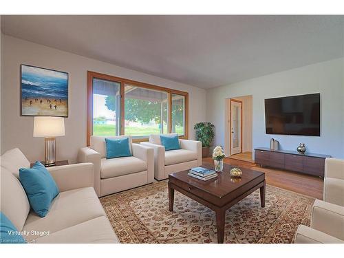 69 Bismark Drive, Cambridge, ON - Indoor Photo Showing Living Room