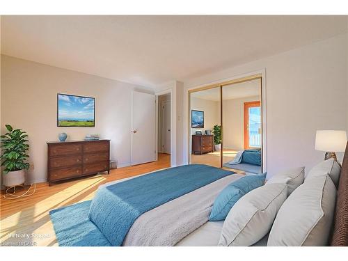 69 Bismark Drive, Cambridge, ON - Indoor Photo Showing Bedroom