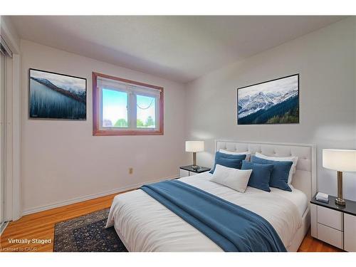 69 Bismark Drive, Cambridge, ON - Indoor Photo Showing Bedroom