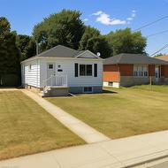 lower-106 Terrace Drive  Hamilton, ON L9A 2Y6