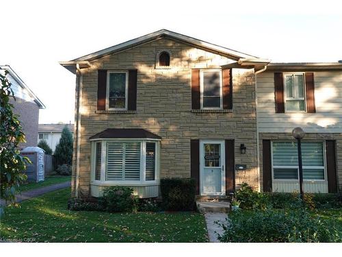 9-5475 Lakeshore Road  Burlington, ON L7L 1E1