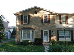 9-5475 Lakeshore Road  Burlington, ON L7L 1E1