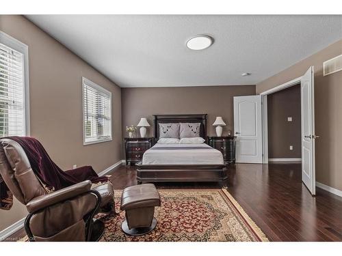 304 Falling Green Crescent, Kitchener, ON - Indoor Photo Showing Bedroom