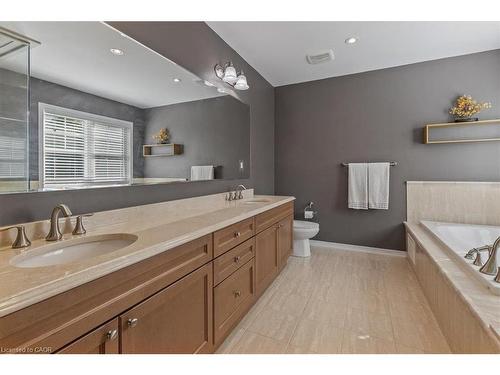 304 Falling Green Crescent, Kitchener, ON - Indoor Photo Showing Bathroom