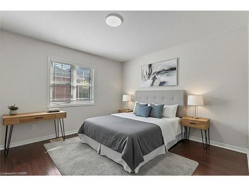 304 Falling Green Crescent, Kitchener, ON - Indoor Photo Showing Bedroom