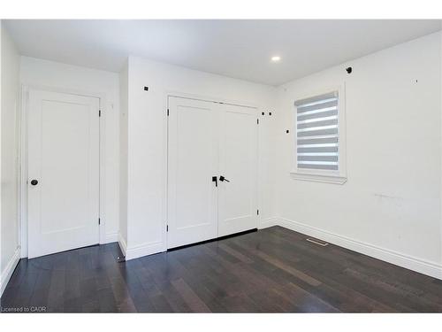 109 Terrace Drive, Hamilton, ON - Indoor Photo Showing Other Room