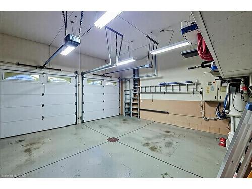 499 Scenic Drive, Hamilton, ON - Indoor Photo Showing Garage