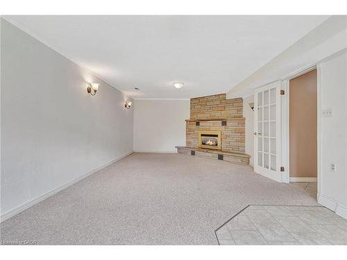 528 Havelock Drive, Waterloo, ON - Indoor With Fireplace