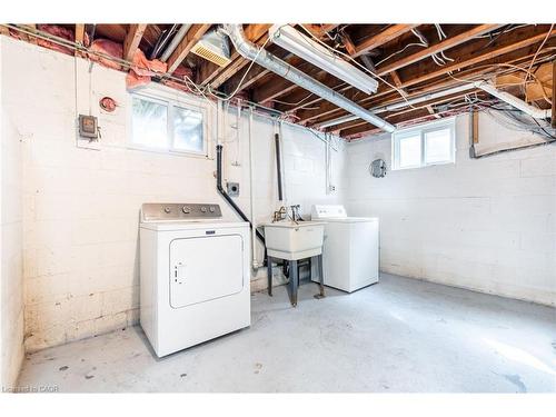 699 Rymal Road W, Hamilton, ON - Indoor Photo Showing Laundry Room