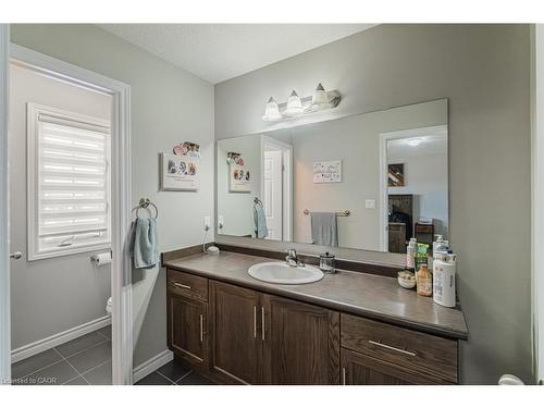 1384 Caen Avenue, Woodstock, ON - Indoor Photo Showing Bathroom