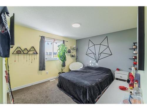 1384 Caen Avenue, Woodstock, ON - Indoor Photo Showing Bedroom