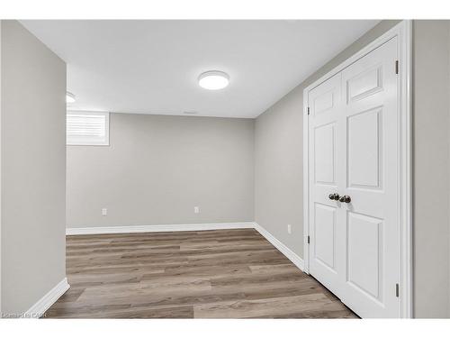 2-122 Toby Crescent, Hamilton, ON - Indoor Photo Showing Other Room