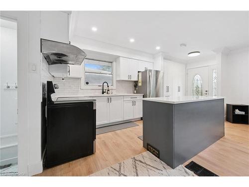 775 Regent Street, Cambridge, ON - Indoor Photo Showing Kitchen With Upgraded Kitchen