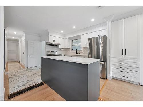 775 Regent Street, Cambridge, ON - Indoor Photo Showing Kitchen With Upgraded Kitchen