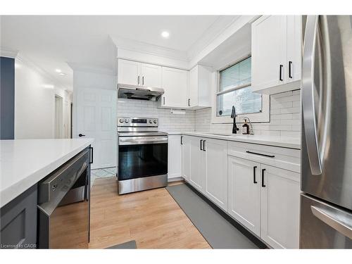 775 Regent Street, Cambridge, ON - Indoor Photo Showing Kitchen With Stainless Steel Kitchen With Upgraded Kitchen