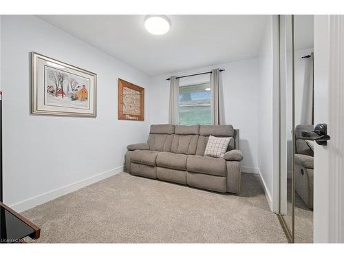 775 Regent Street, Cambridge, ON - Indoor Photo Showing Other Room