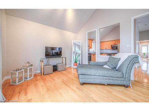 503 Hidden Creek Drive, Kitchener, ON - Indoor Photo Showing Living Room