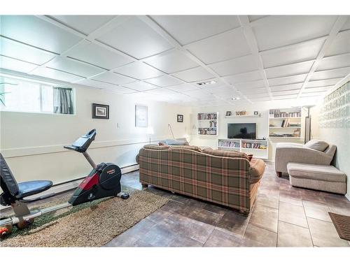 458 Elwood Road, Burlington, ON - Indoor Photo Showing Other Room