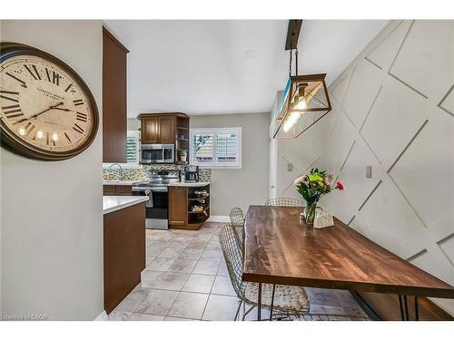 A-174 Kings Forest Drive, Hamilton, ON - Indoor Photo Showing Dining Room