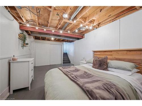 95 Macatee Place, Cambridge, ON - Indoor Photo Showing Bedroom