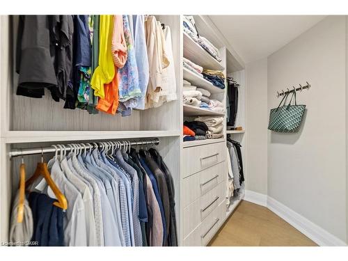 1857 Friar Tuck Court, Mississauga, ON - Indoor With Storage