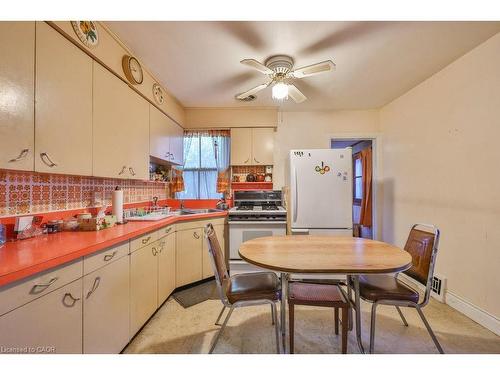 945 Beechwood Avenue, Mississauga, ON - Indoor