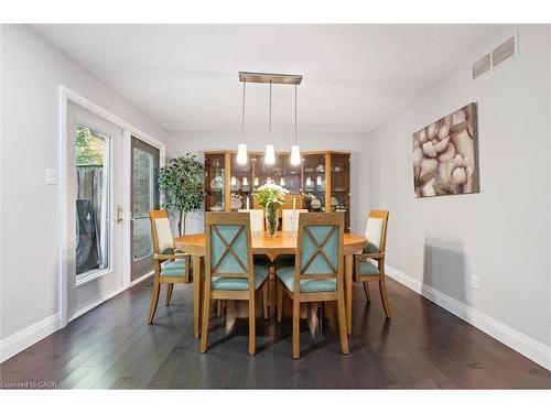37-365 Bennington Gate, Waterloo, ON - Indoor Photo Showing Dining Room