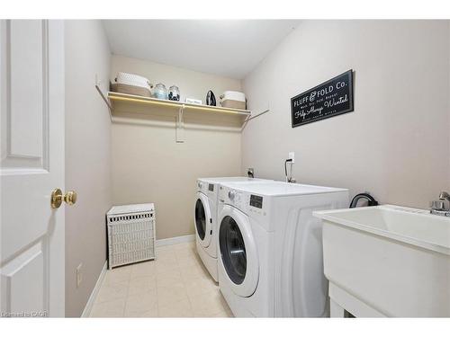 37-365 Bennington Gate, Waterloo, ON - Indoor Photo Showing Laundry Room