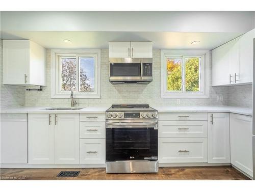 100 Lauris Avenue, Cambridge, ON - Indoor Photo Showing Kitchen With Upgraded Kitchen