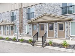 4-122 Courtland Avenue E Kitchener, ON N2G 0B8