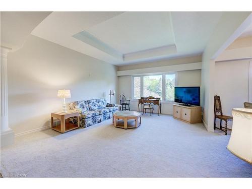 430 Caryndale Drive, Kitchener, ON - Indoor