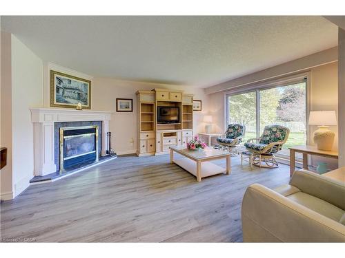 430 Caryndale Drive, Kitchener, ON - Indoor Photo Showing Living Room With Fireplace