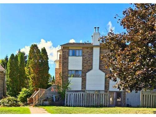 9-21 Wren Court  Tillsonburg, ON N4G 5K2