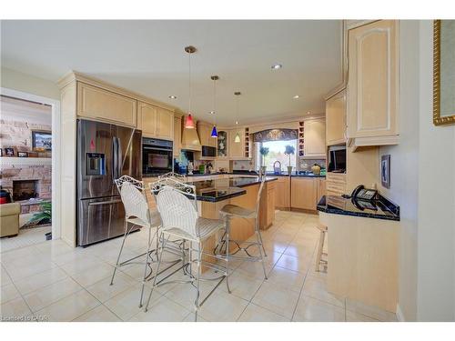 592 Manorwood Court, Waterloo, ON - Indoor Photo Showing Other Room