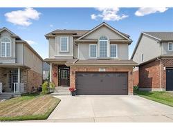 252 Colton Circle  Kitchener, ON N2A 4K2
