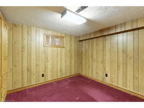 27 Warren Avenue, Hamilton, ON - Indoor Photo Showing Other Room