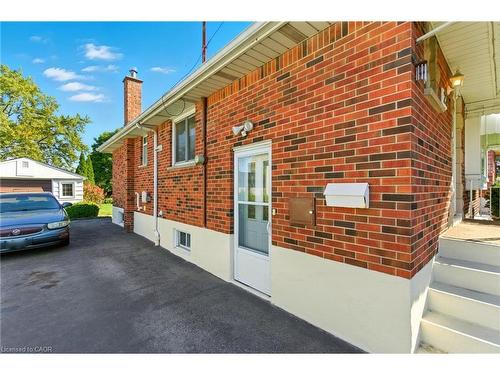 27 Warren Avenue, Hamilton, ON - Outdoor With Exterior