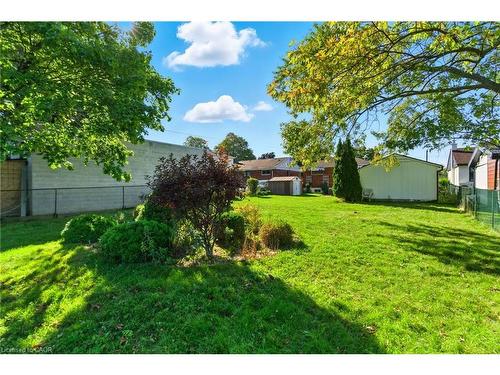 27 Warren Avenue, Hamilton, ON - Outdoor With Backyard