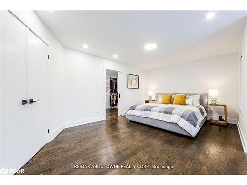 1319 Greeneagle Drive, Oakville, ON - Indoor Photo Showing Bedroom